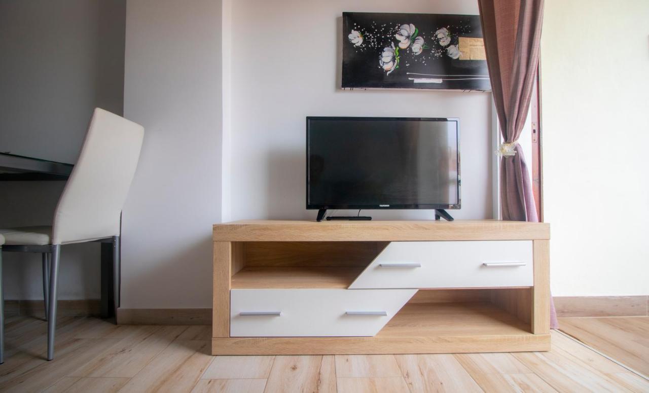 El Carmen Beach Apartment لوس كريستيانوس المظهر الخارجي الصورة