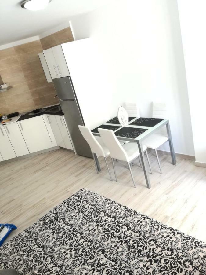 El Carmen Beach Apartment لوس كريستيانوس المظهر الخارجي الصورة